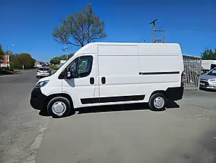 Used 2021 Citroen Relay Eprise Mwb White - Interior and Exterior details 5