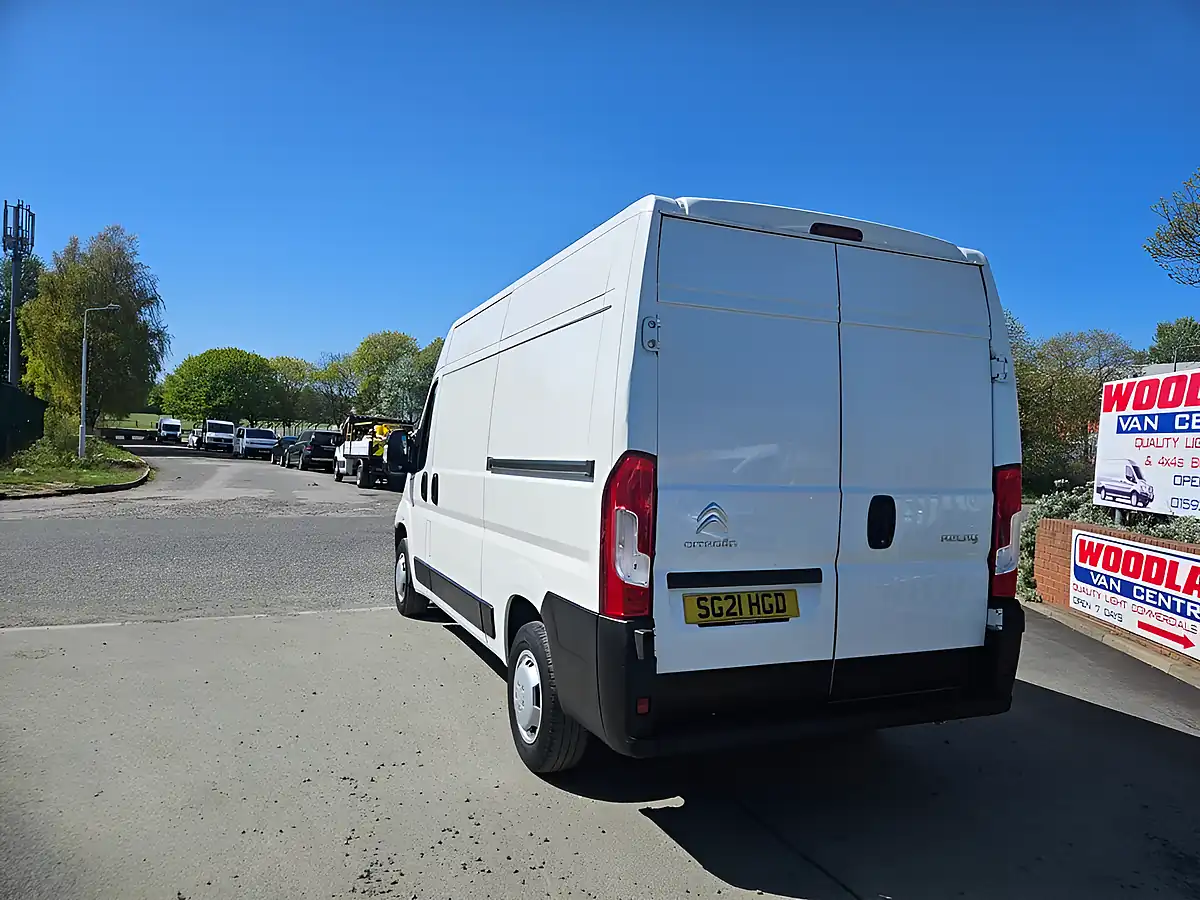 Used 2021 Citroen Relay Eprise Mwb White - Interior and Exterior details 6