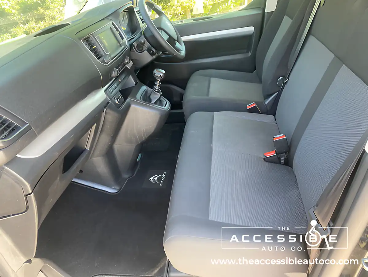 Used 2021 Citroen Spacetourer Business M Black - Interior and Exterior details 14
