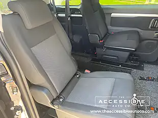Used 2021 Citroen Spacetourer Business M Black - Interior and Exterior details 15