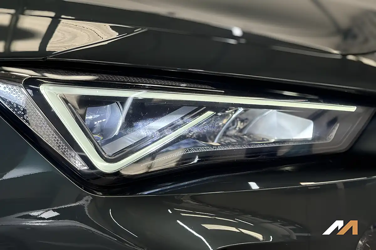 Used 2021 Cupra Formentor V1 Green - Interior and Exterior details 12