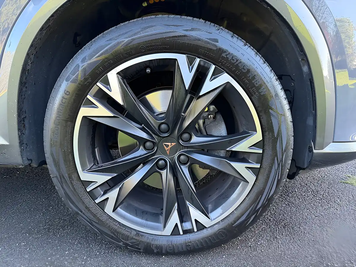 Used 2021 Cupra Formentor V1 Grey - Interior and Exterior details 20