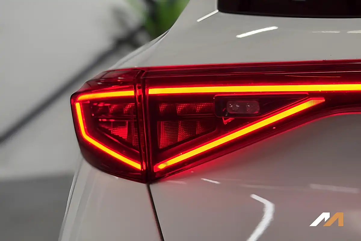 Used 2021 Cupra Formentor V1 White - Interior and Exterior details 16