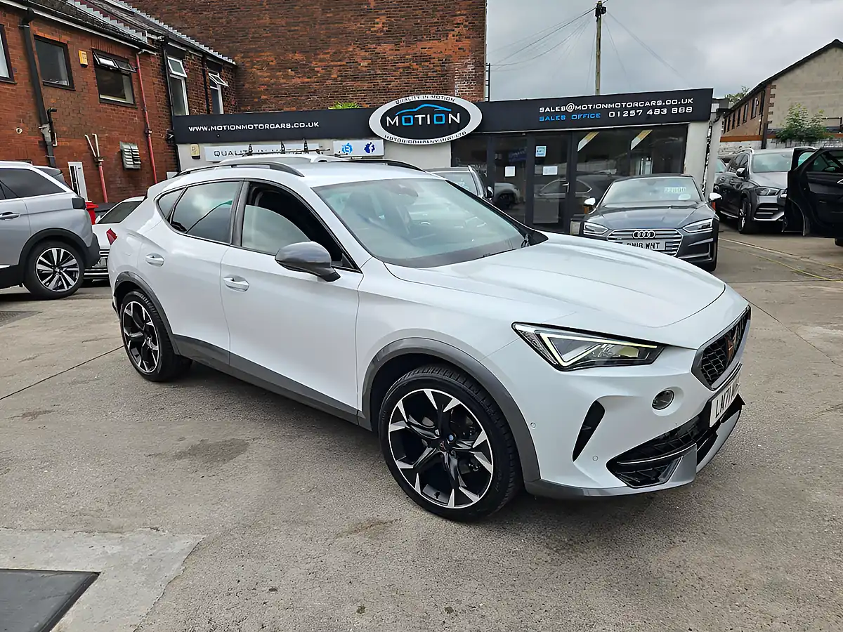 Used 2021 Cupra Formentor V2 White - Front View