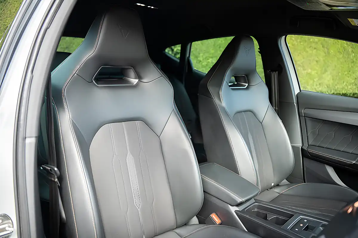 Used 2021 Cupra Formentor VZ1 White - Interior and Exterior details 2
