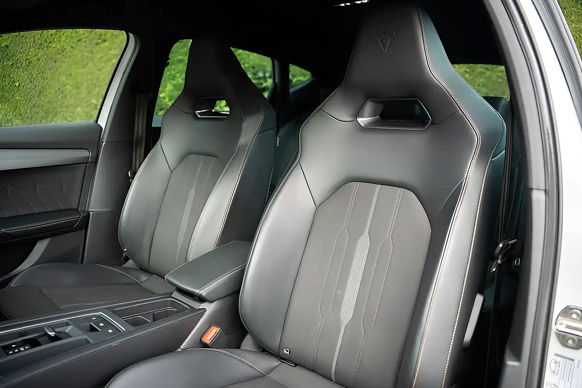 Used 2021 Cupra Formentor VZ1 White - Interior and Exterior details 20