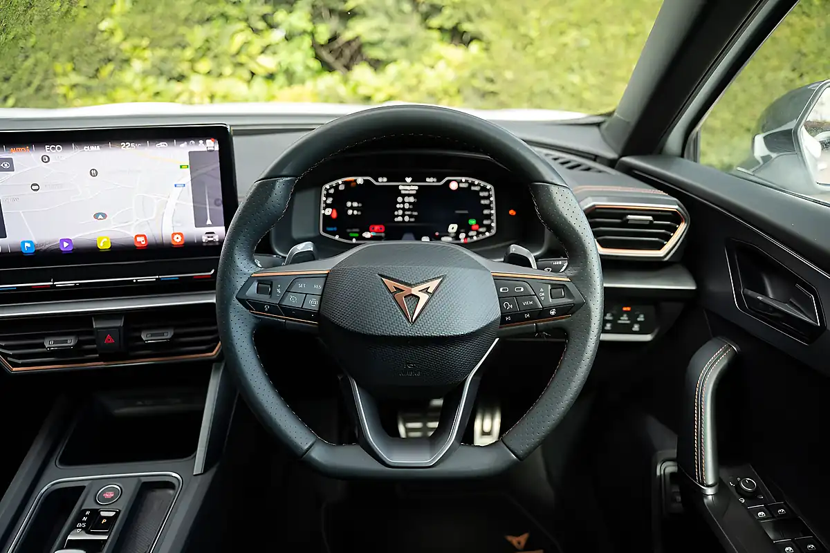 Used 2021 Cupra Formentor VZ1 White - Interior and Exterior details 4