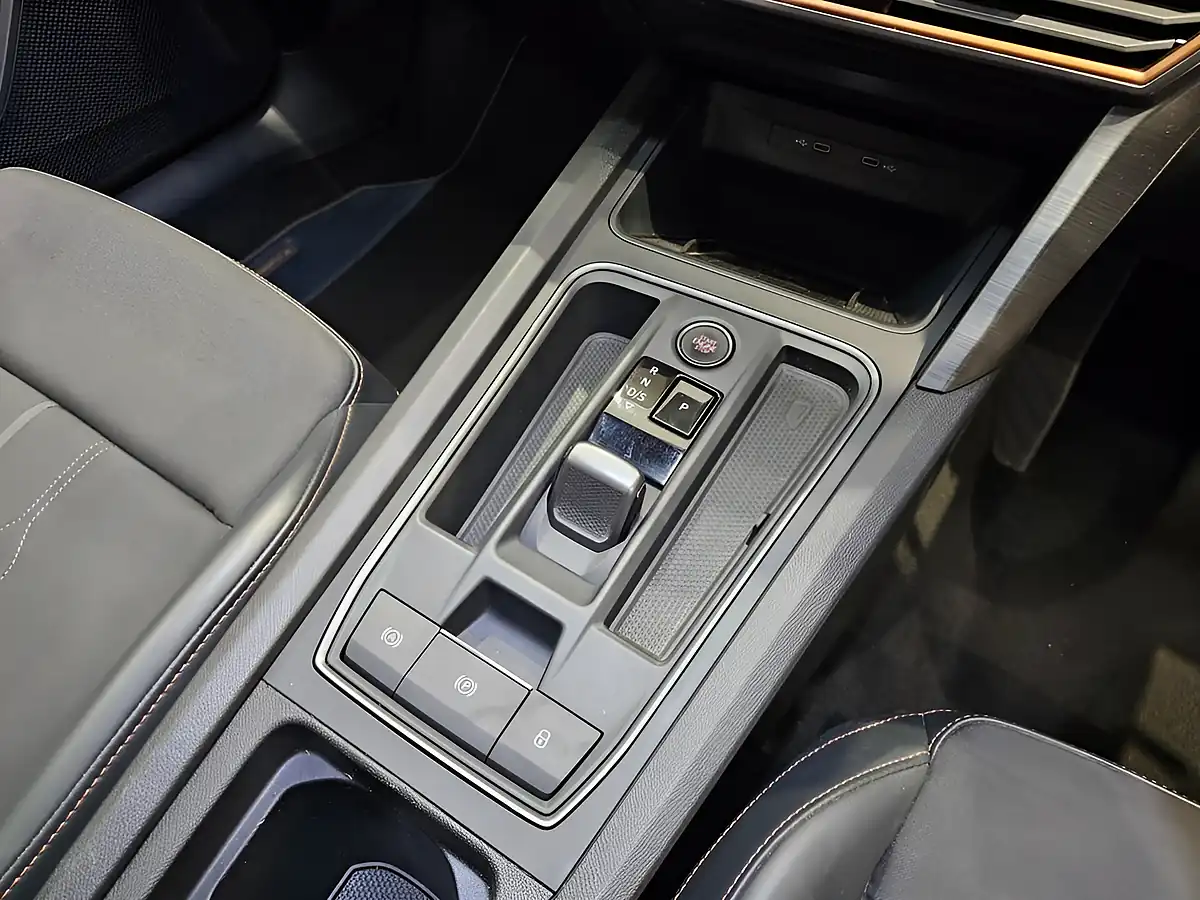 Used 2021 Cupra Formentor Vz1 White - Interior and Exterior details 12