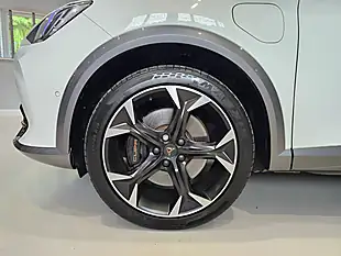 Used 2021 Cupra Formentor Vz1 White - Interior and Exterior details 8