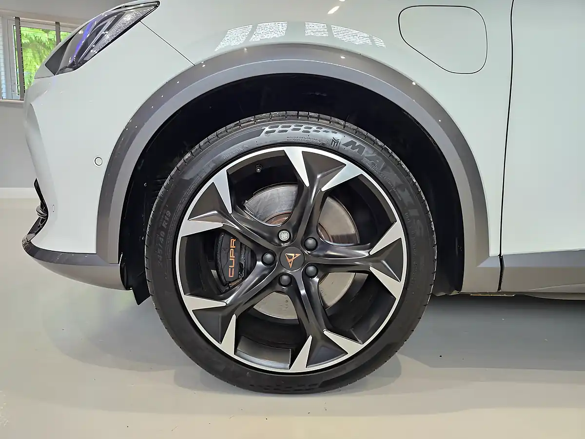 Used 2021 Cupra Formentor Vz1 White - Interior and Exterior details 8
