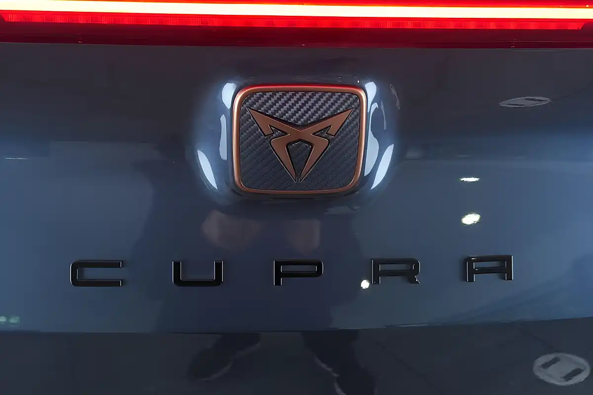 Used 2021 Cupra Formentor VZ2 Grey - Interior and Exterior details 19