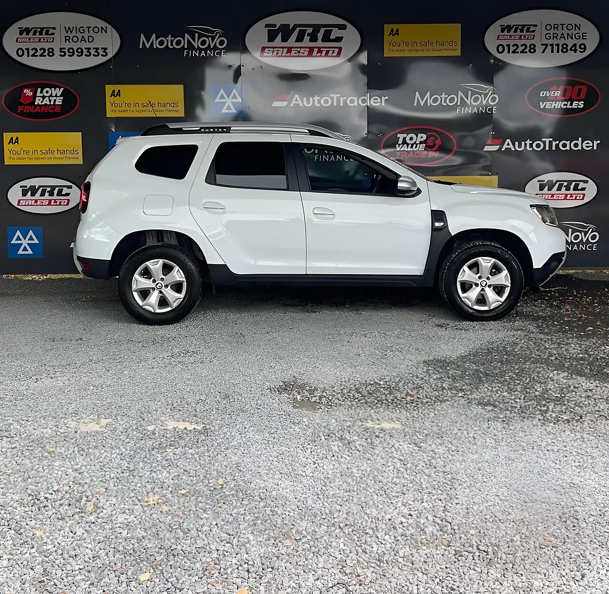 Used 2021 Dacia Duster Comfort Glacier White - Interior and Exterior details 5