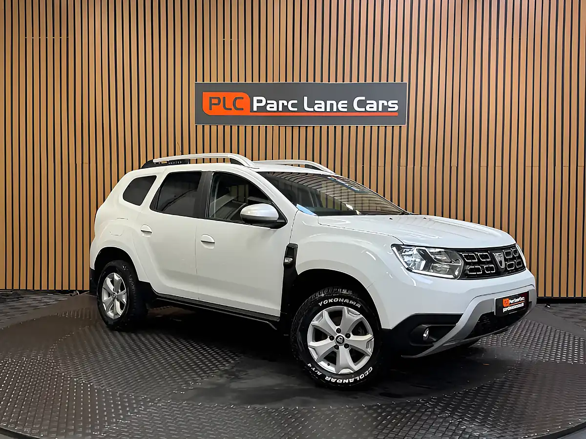 Used 2021 Dacia Duster Comfort Glacier White - Front View