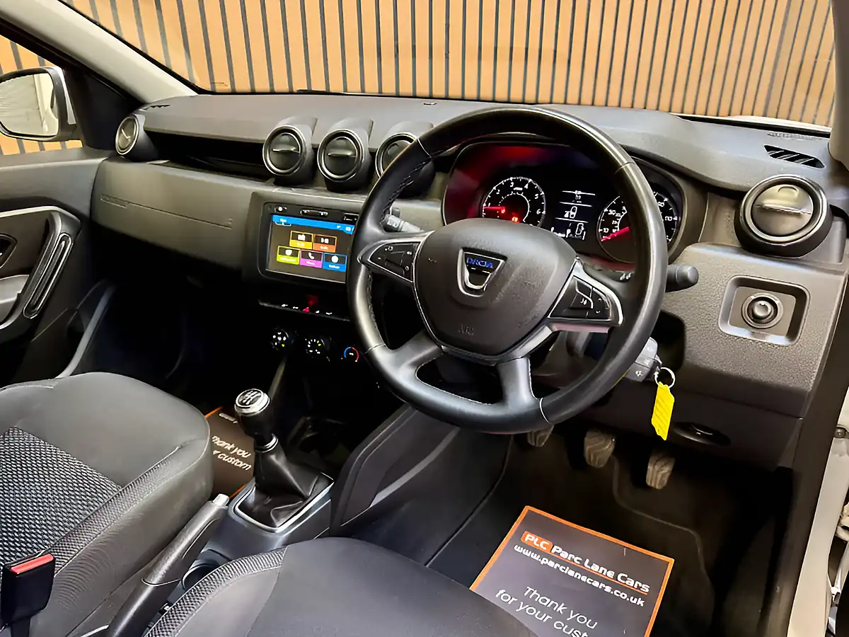 Used 2021 Dacia Duster Comfort Glacier White - Interior and Exterior details 11