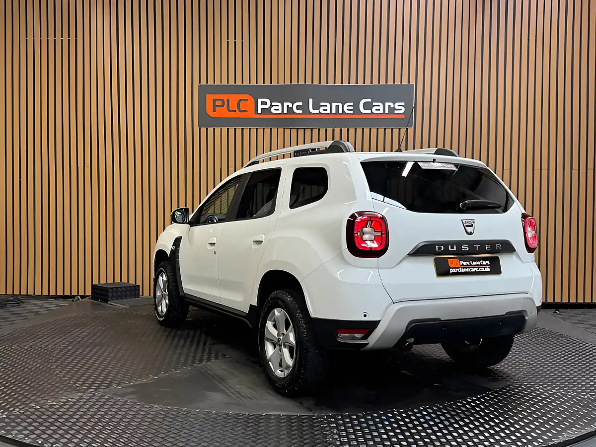 Used 2021 Dacia Duster Comfort Glacier White - Interior and Exterior details 5