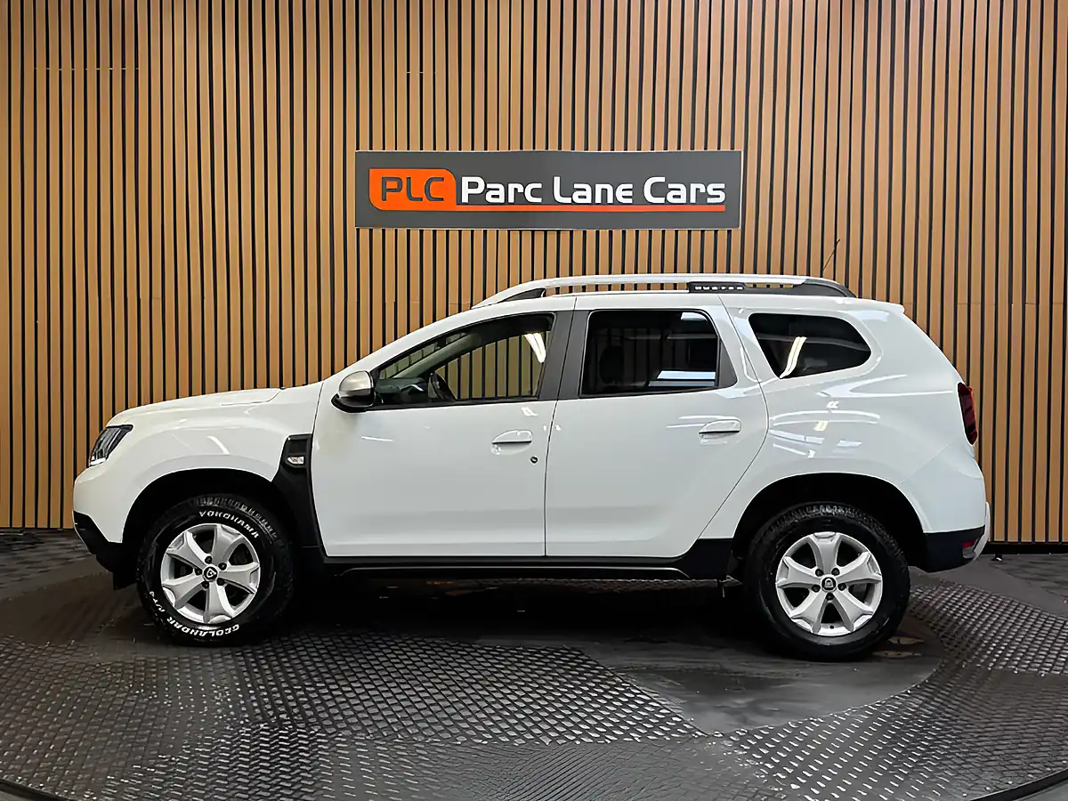 Used 2021 Dacia Duster Comfort Glacier White - Interior and Exterior details 6