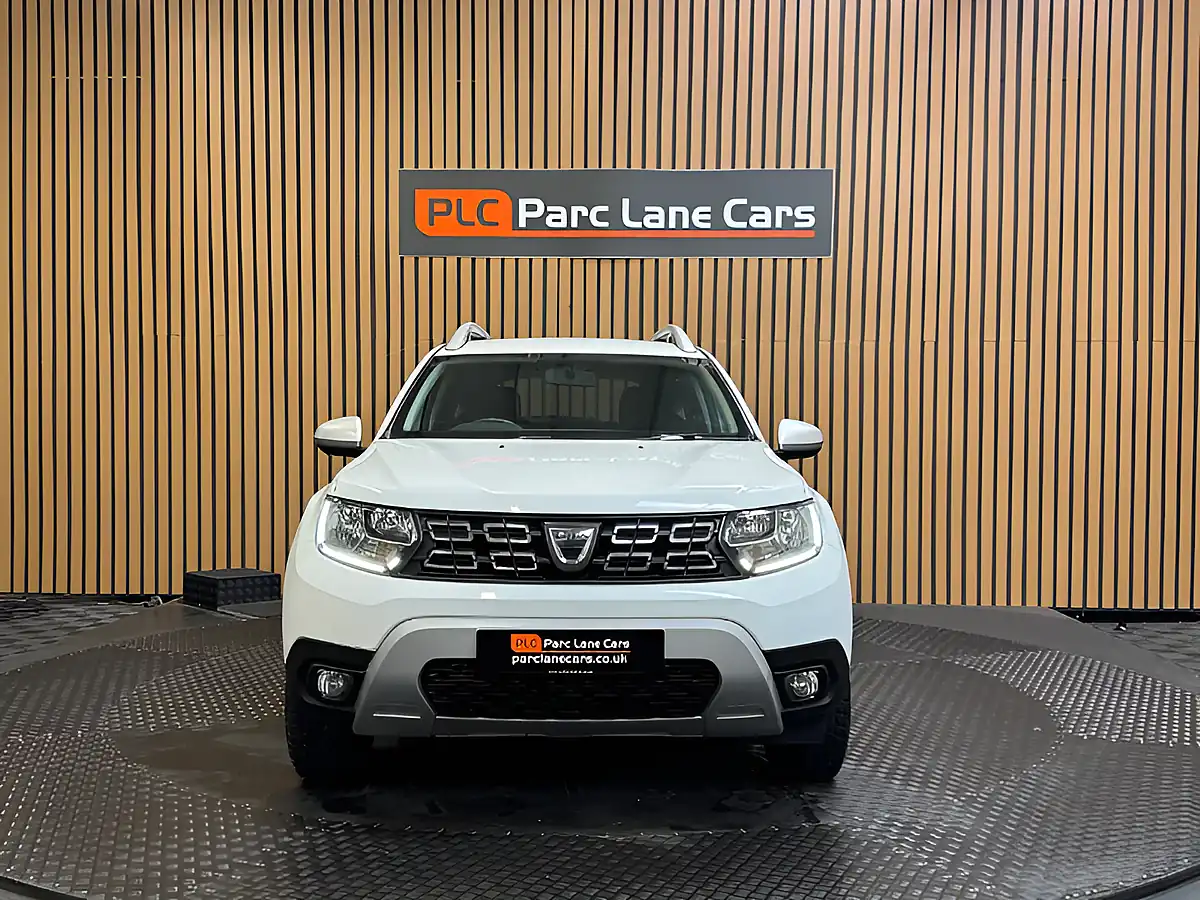 Used 2021 Dacia Duster Comfort Glacier White - Interior and Exterior details 8