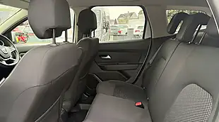 Used 2021 Dacia Duster Comfort Highland Grey - Interior and Exterior details 14