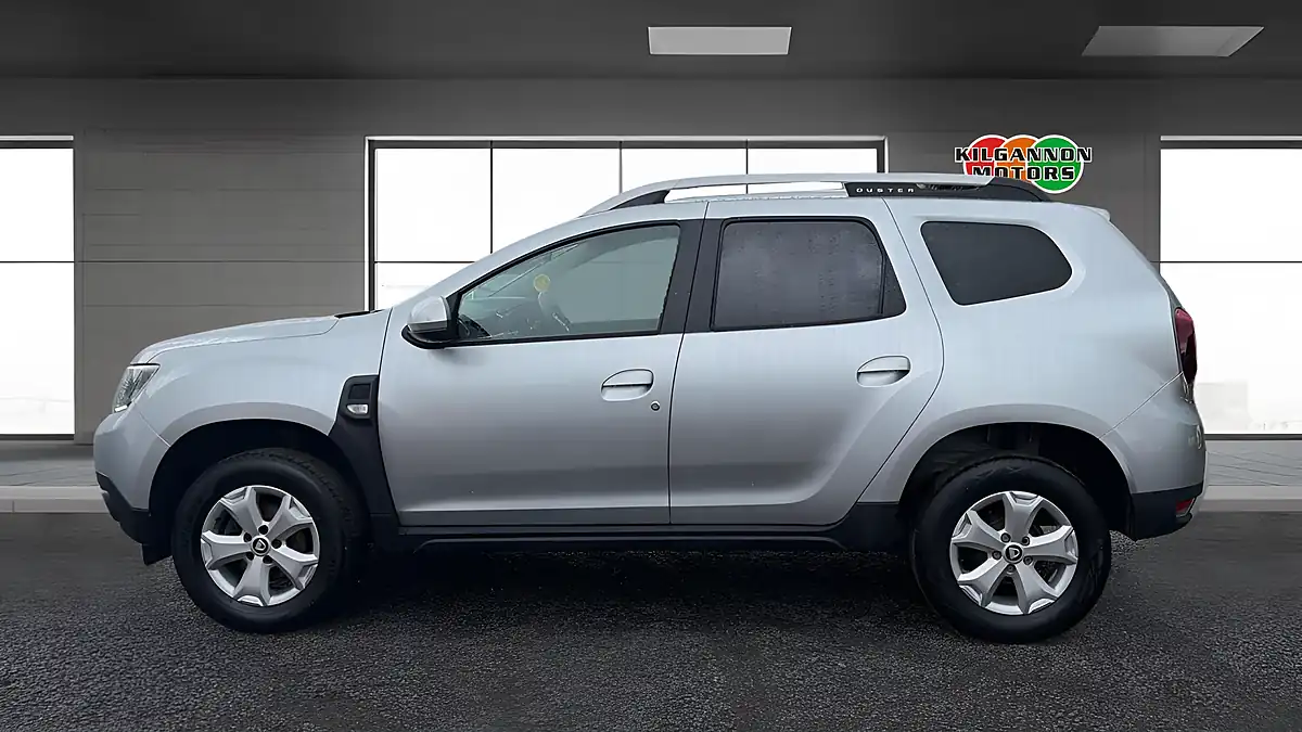 Used 2021 Dacia Duster Comfort Highland Grey - Interior and Exterior details 3