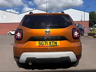 Used 2021 Dacia Duster Comfort Orange - Interior and Exterior details 5