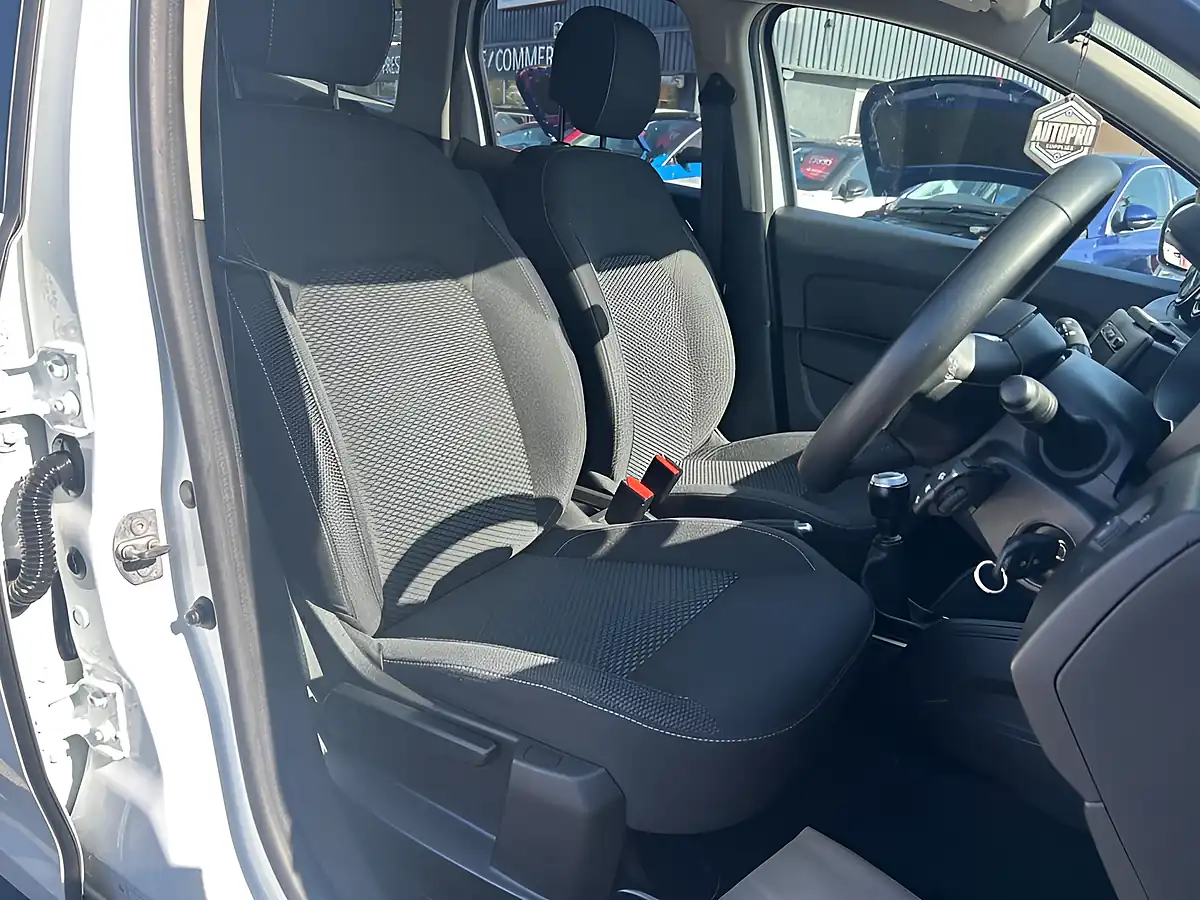 Used 2021 Dacia Duster Comfort White - Interior and Exterior details 14