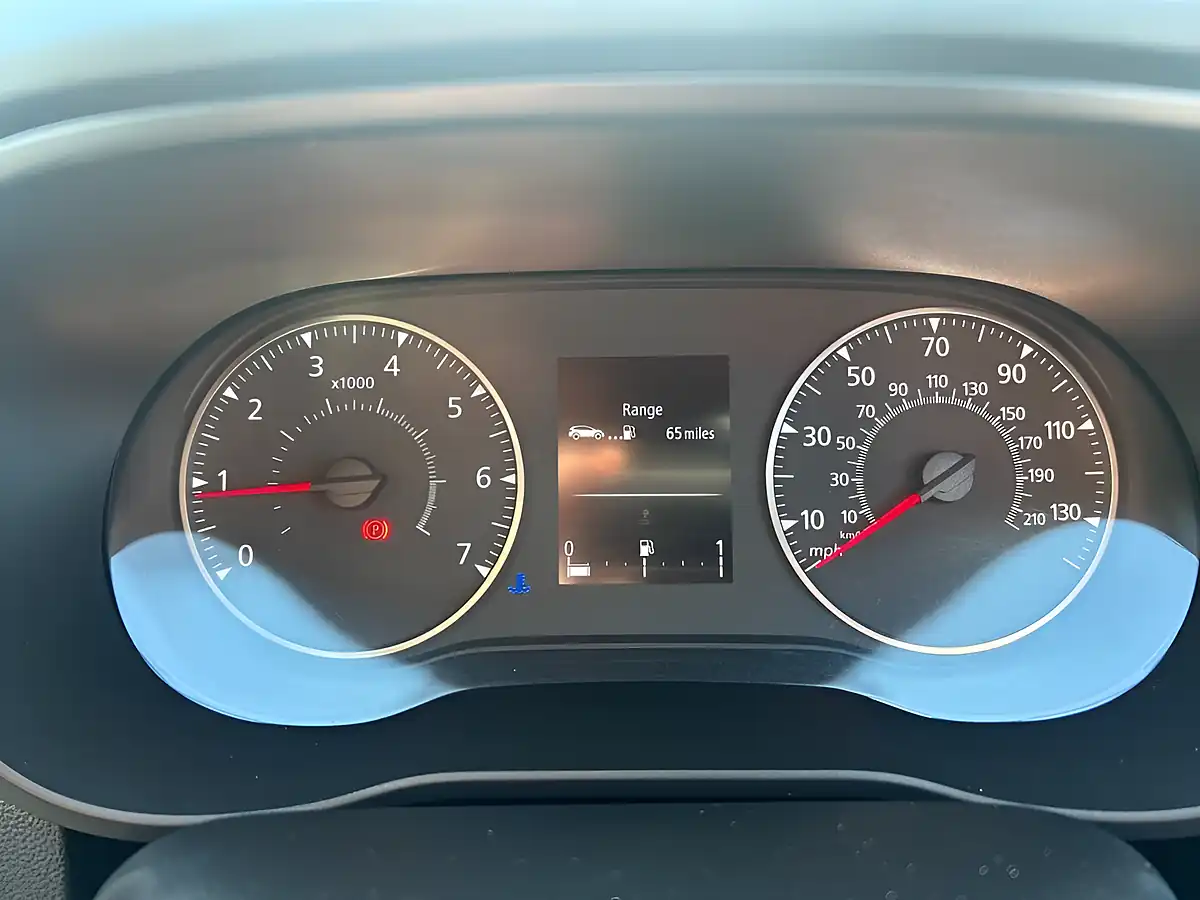 Used 2021 Dacia Duster Comfort White - Interior and Exterior details 18