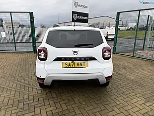 Used 2021 Dacia Duster Comfort White - Interior and Exterior details 3