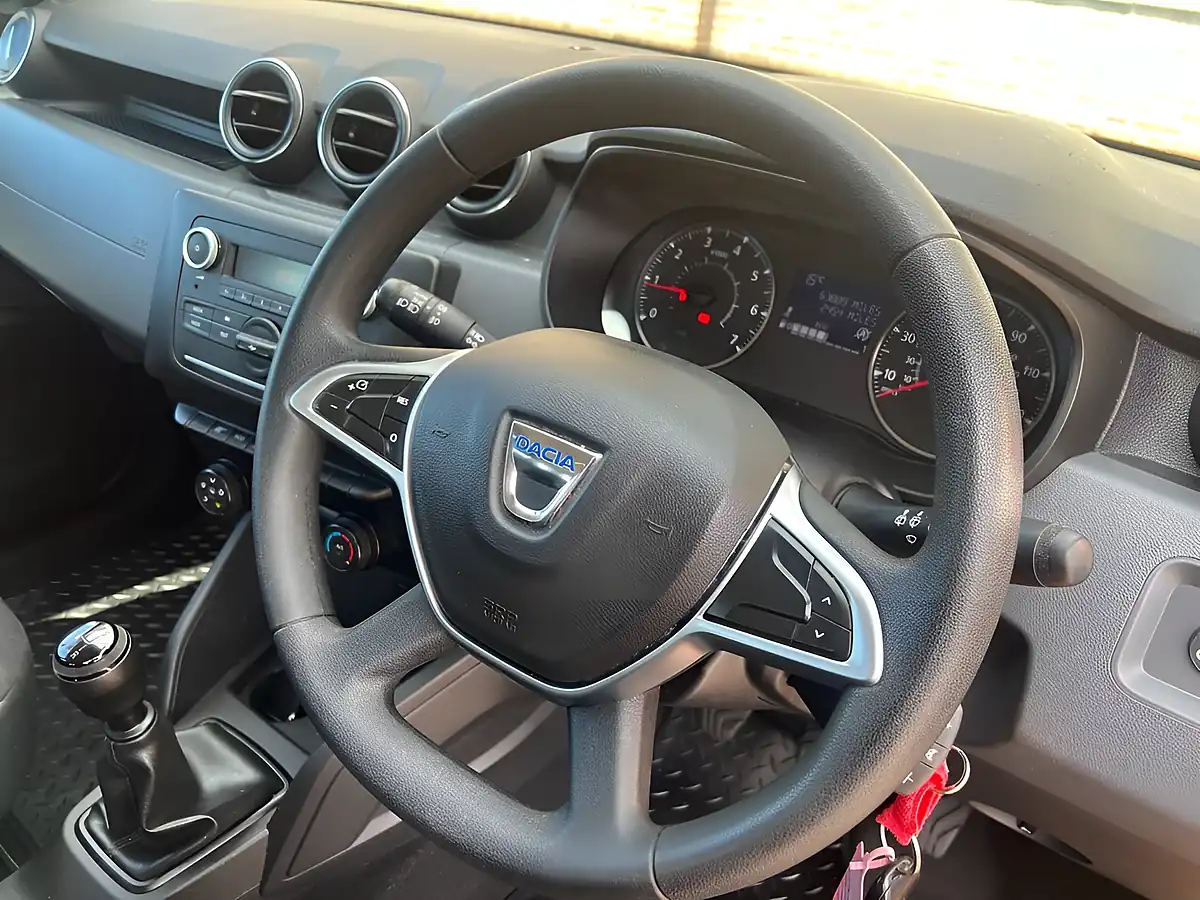 Used 2021 Dacia Duster Essential Orange - Interior and Exterior details 13