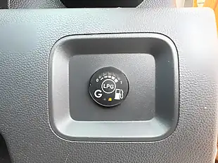 Used 2021 Dacia Duster Essential Orange - Interior and Exterior details 15