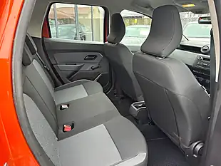 Used 2021 Dacia Duster Essential Orange - Interior and Exterior details 10