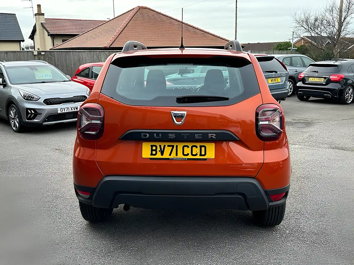 Used 2021 Dacia Duster Essential Orange - Interior and Exterior details 6