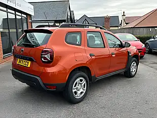 Used 2021 Dacia Duster Essential Orange - Interior and Exterior details 7