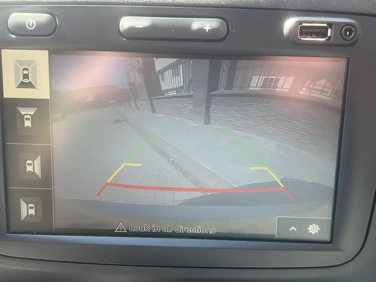 Used 2021 Dacia Duster Prestige Grey - Interior and Exterior details 10
