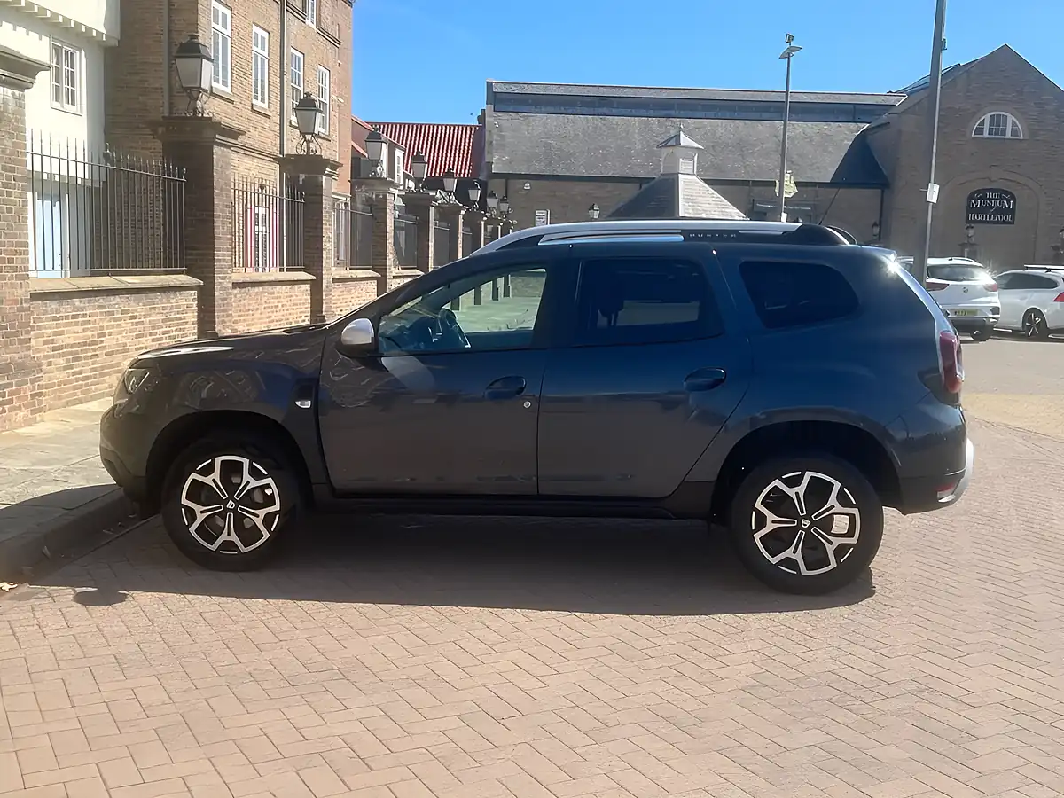Used 2021 Dacia Duster Prestige Grey - Interior and Exterior details 17
