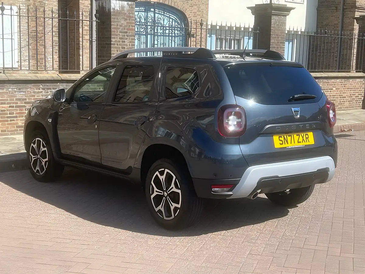Used 2021 Dacia Duster Prestige Grey - Interior and Exterior details 20
