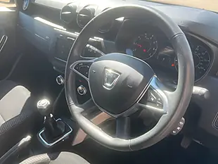 Used 2021 Dacia Duster Prestige Grey - Interior and Exterior details 6