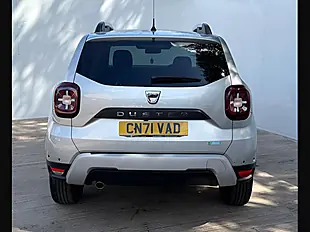 Used 2021 Dacia Duster Prestige Highland Grey - Interior and Exterior details 15