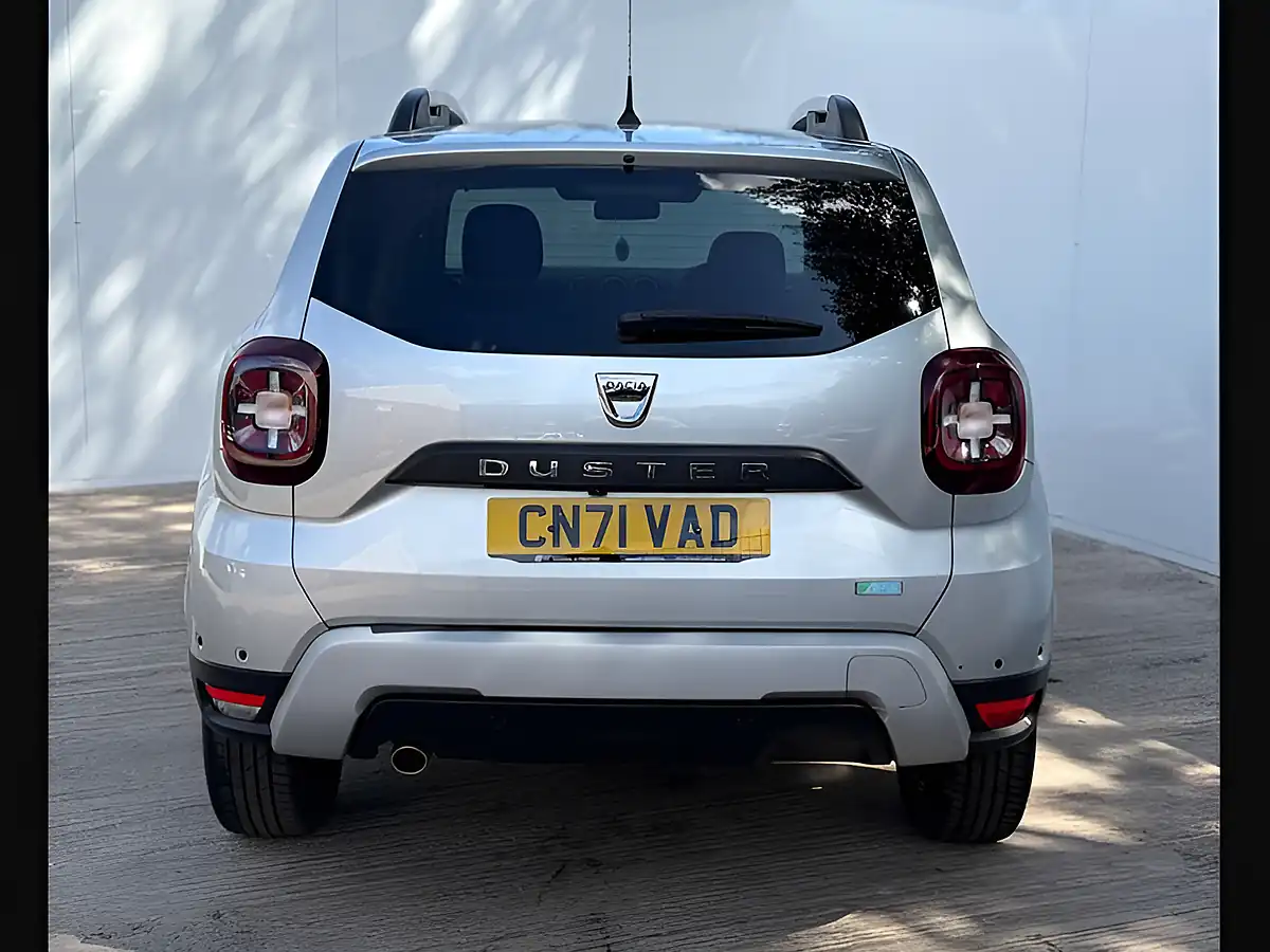 Used 2021 Dacia Duster Prestige Highland Grey - Interior and Exterior details 15