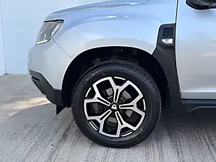 Used 2021 Dacia Duster Prestige Highland Grey - Interior and Exterior details 17