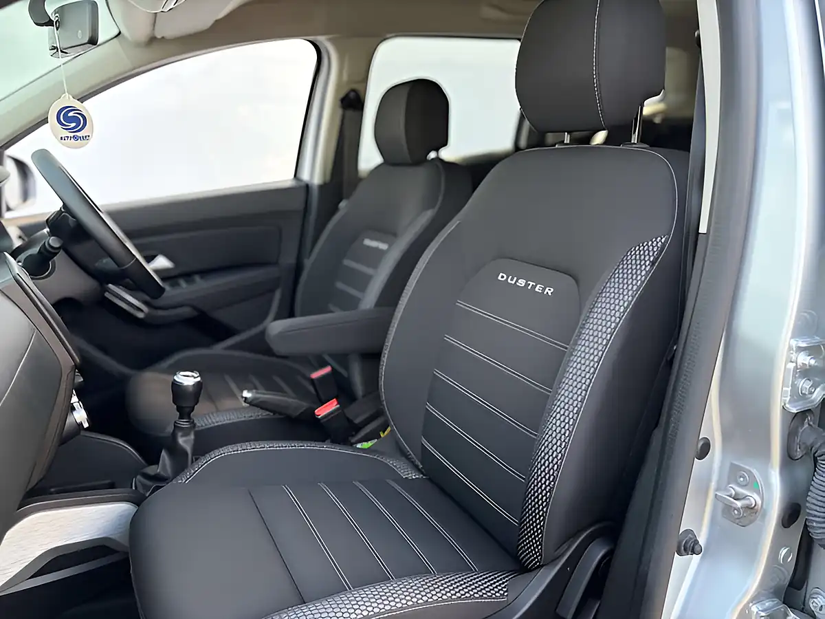 Used 2021 Dacia Duster Prestige Highland Grey - Interior and Exterior details 19