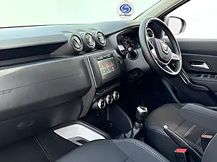 Used 2021 Dacia Duster Prestige Highland Grey - Interior and Exterior details 20