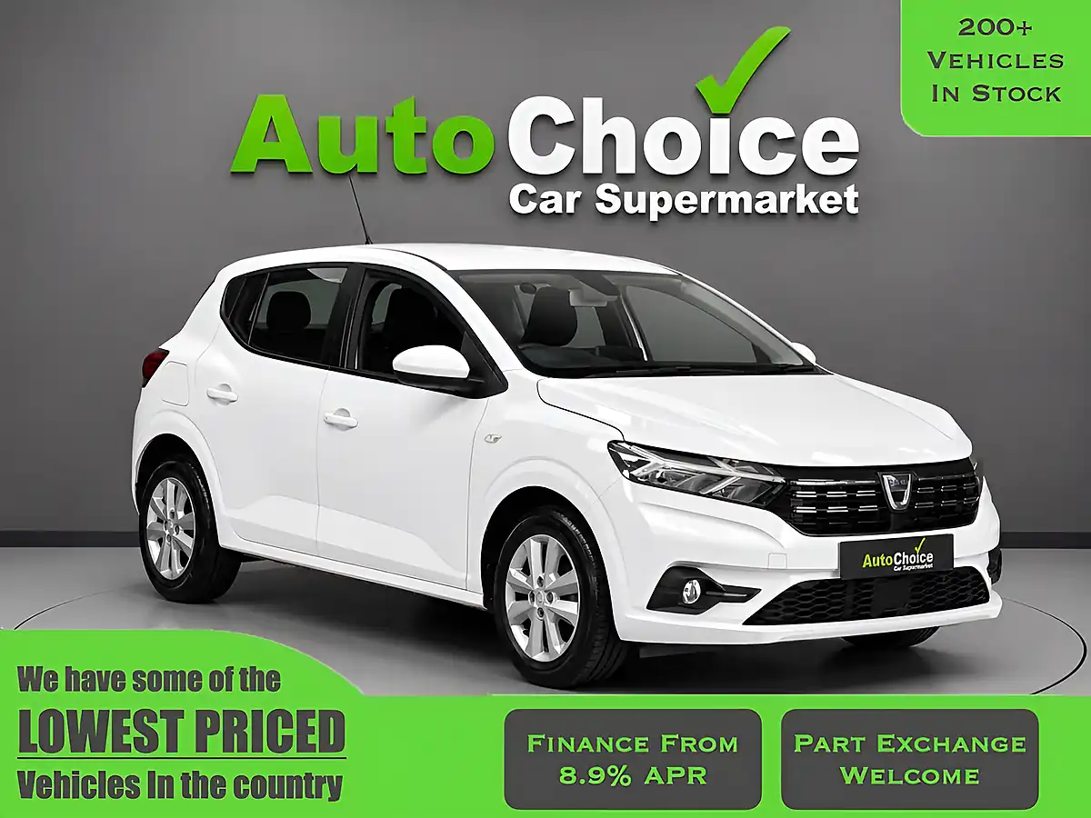 Used 2021 Dacia Sandero Comfort White - Front View