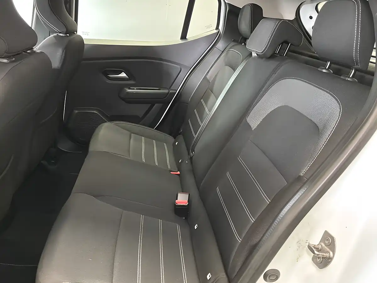Used 2021 Dacia Sandero Comfort White - Interior and Exterior details 14