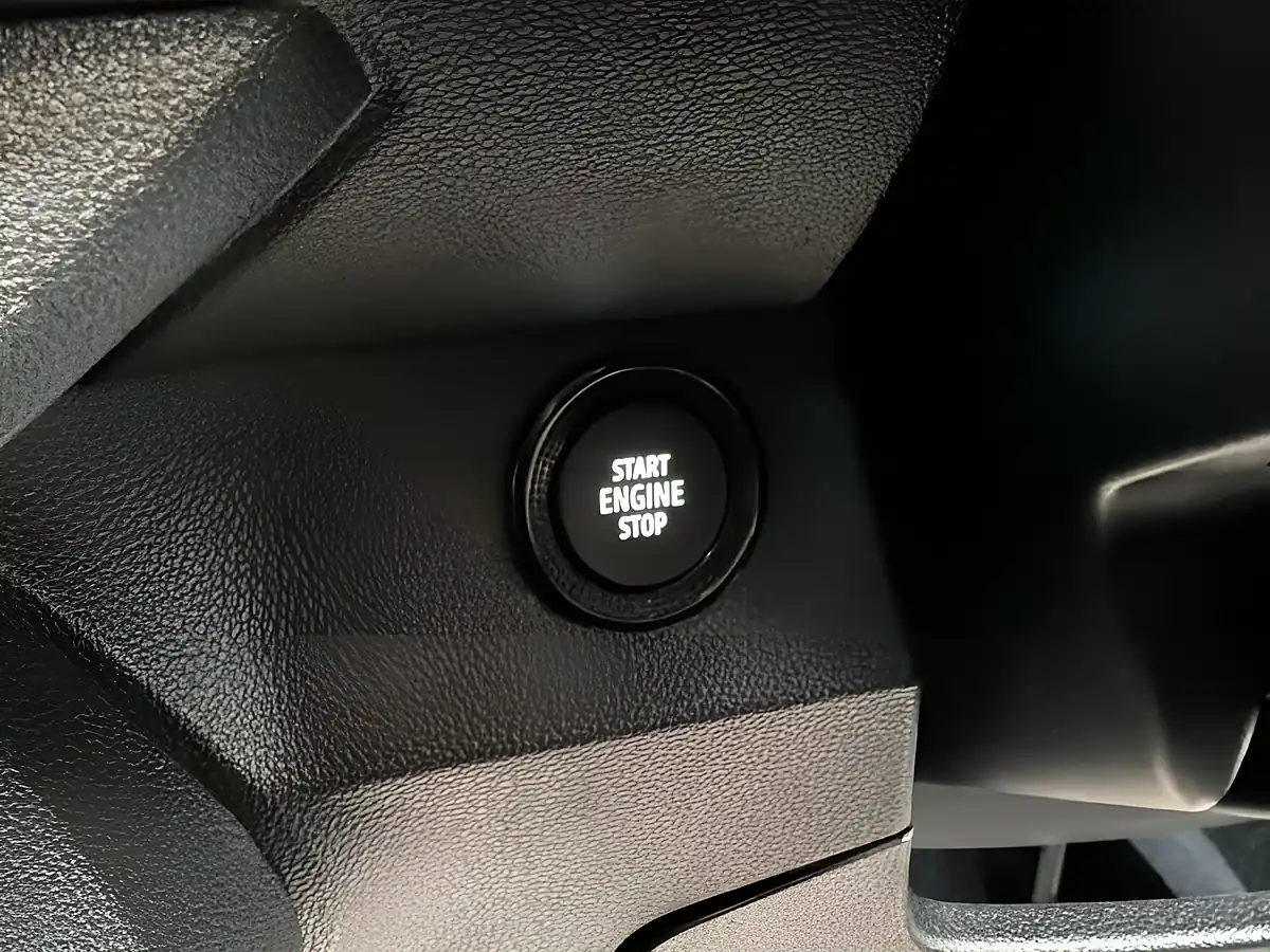 Used 2021 Dacia Sandero Comfort White - Interior and Exterior details 17