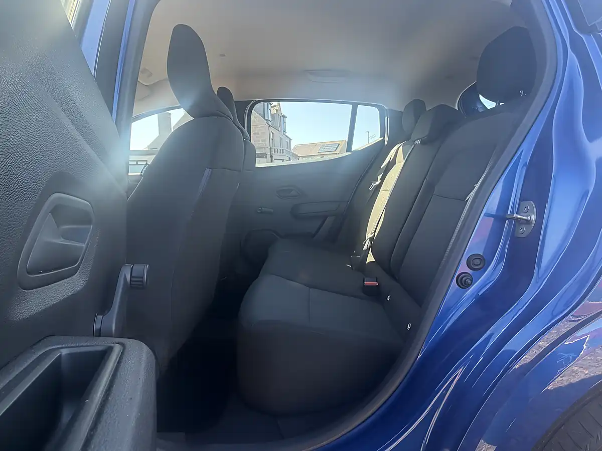Used 2021 Dacia Sandero Essential Blue - Interior and Exterior details 14