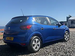 Used 2021 Dacia Sandero Essential Blue - Interior and Exterior details 5