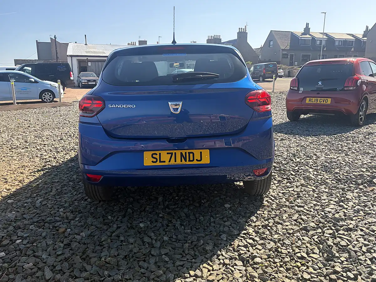 Used 2021 Dacia Sandero Essential Blue - Interior and Exterior details 6