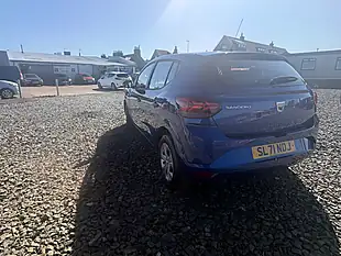 Used 2021 Dacia Sandero Essential Blue - Interior and Exterior details 7