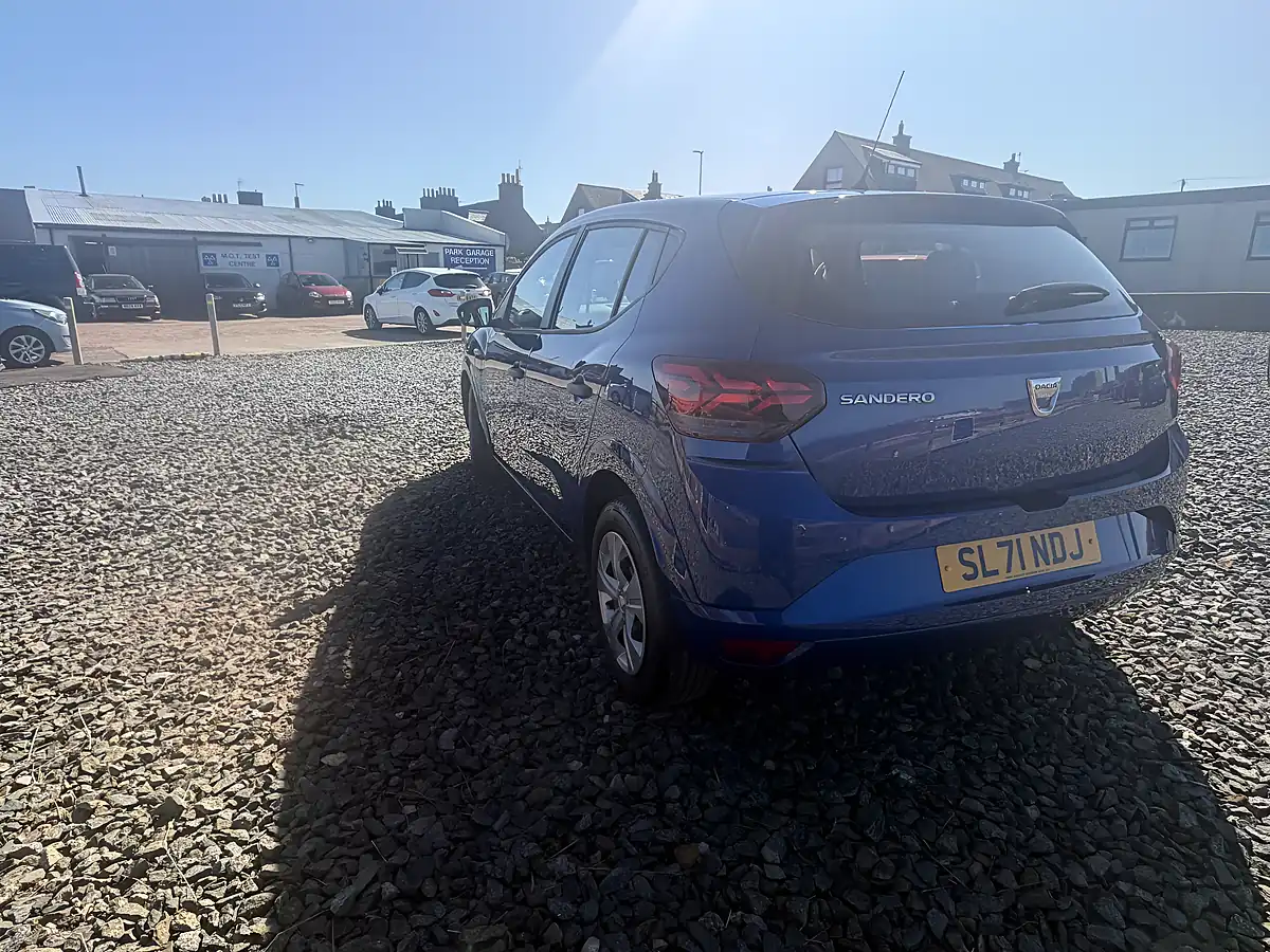 Used 2021 Dacia Sandero Essential Blue - Interior and Exterior details 7