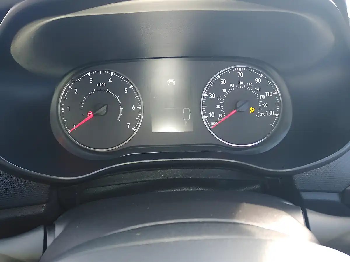 Used 2021 Dacia Sandero Essential Blue - Interior and Exterior details 11